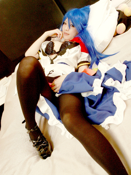 [ReBELLaRT]  東方乙女乱舞vol.002 天然美少女コスプレイヤー『あらい夜魅』のギリギリデジタル写真集「比那名●天子」_200