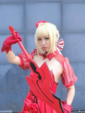 《Fate Extra》Saber红玫瑰礼服 C O S P L A Y_#尼禄红玫瑰礼服#是场照返图~ (6)