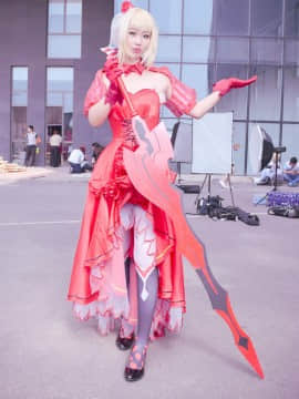 《Fate Extra》Saber红玫瑰礼服 C O S P L A Y_#尼禄红玫瑰礼服#是场照返图~ (7)