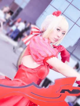 《Fate Extra》Saber红玫瑰礼服 C O S P L A Y_#尼禄红玫瑰礼服#是场照返图~ (10)