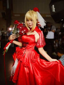 《Fate Extra》Saber红玫瑰礼服 C O S P L A Y_#尼禄红玫瑰礼服#是场照返图~ (15)