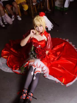 《Fate Extra》Saber红玫瑰礼服 C O S P L A Y_尼禄玫瑰红礼服 (1)