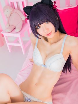 黒猫お着替えする_059
