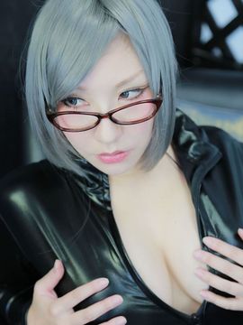 BODY BLOW_269