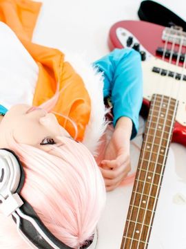 PinkHeadphone_062