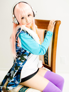PinkHeadphone_068