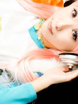 PinkHeadphone_117