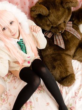 PinkHeadphone_140