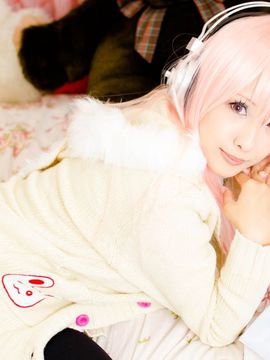 PinkHeadphone_173