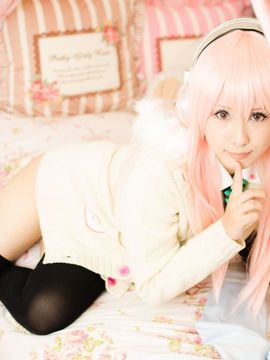 PinkHeadphone_180