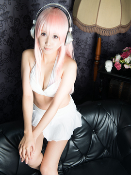 PinkHeadphone_254
