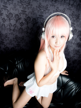 PinkHeadphone_257