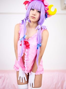 19歳黒髪ぱっつんパイパン美少女レイヤー 03 パチュリー_013