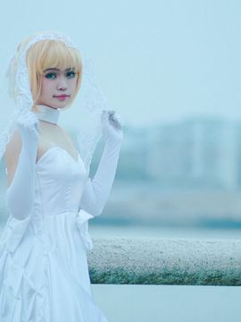 《FateZero》 海边花嫁SABER花嫁版C O S_FateZero (1)