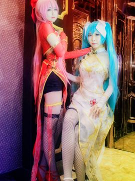 《VOCALOID》V金丝雀ver C O S_金丝雀 初音未来 巡音露卡 自古红蓝出cp~ (5)