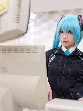 VOCALOID – Miku x Meiko x Luka x Rin cosplay_008
