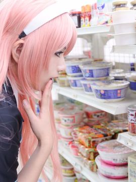 VOCALOID – Miku x Meiko x Luka x Rin cosplay_035