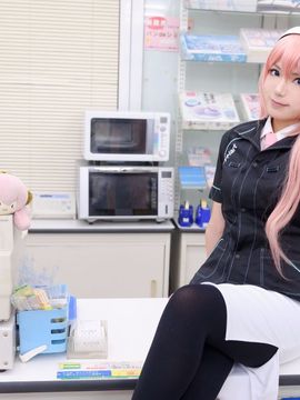 VOCALOID – Miku x Meiko x Luka x Rin cosplay_041