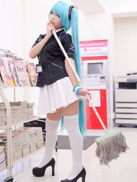 VOCALOID – Miku x Meiko x Luka x Rin cosplay_211