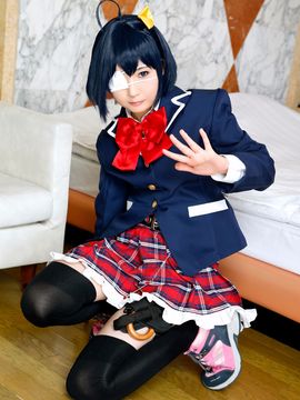 [ワレメ軍曹] 小○遊六花のパイパンのワレメ_023