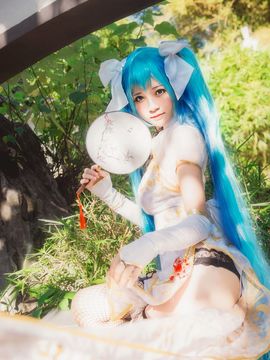 《VOCALOID家族》初音未来魅力旗袍登场 C O S P L A Y_初音未来魅力旗袍登场 C O S (2)