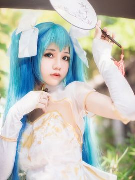 《VOCALOID家族》初音未来魅力旗袍登场 C O S P L A Y_初音未来魅力旗袍登场 C O S (13)