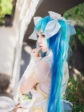 《VOCALOID家族》初音未来魅力旗袍登场 C O S P L A Y_初音未来魅力旗袍登场 C O S (14)