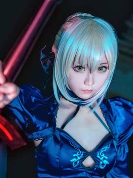 Saber黑王二设C O S P L A Y_【COS正片】黑saber (4)