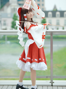 Reimu Hakurei (Touhou Project) by Kishigami Hana_025