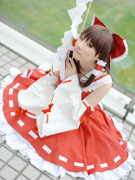 Reimu Hakurei (Touhou Project) by Kishigami Hana_026