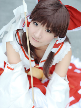 Reimu Hakurei (Touhou Project) by Kishigami Hana_030