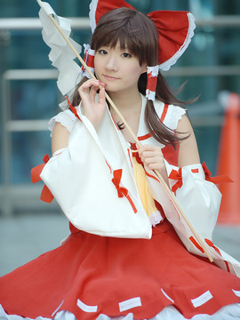 Reimu Hakurei (Touhou Project) by Kishigami Hana_036