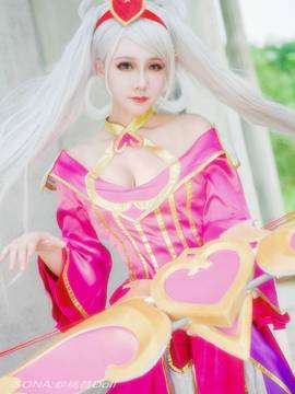 《英雄联盟》情人节限定皮肤甜心宝贝娑娜琴女 C O S P L A Y_甜心宝贝 娑娜 - 琴瑟仙女 Sona 情人节ver (3)