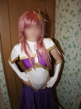 [ぐるぐるみー] 種デスの歌姫（偽）のソフトSM写真集、第二弾_004