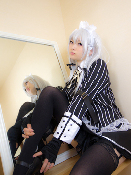 Touhou - Izayoi Sakuya cosplay by Mari_010