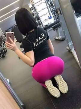 19岁少女夺美臀冠军_t0140dc671bd8260df3